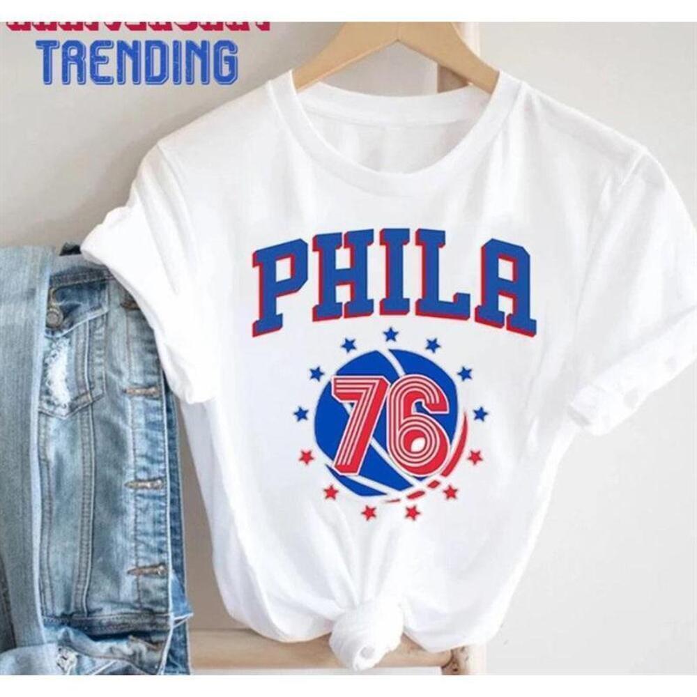 Philadelphia Basketball Retro Old School Design White Tshirt Team Shirt Tshirt